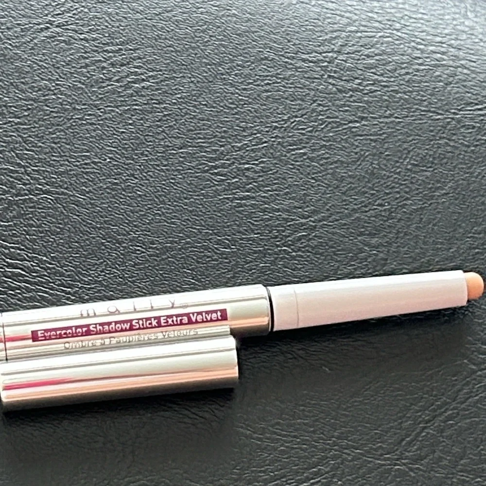 Mally Beauty Evercolor Eyeshadow Stick (IVORY) - Matte -  BRAND NEW